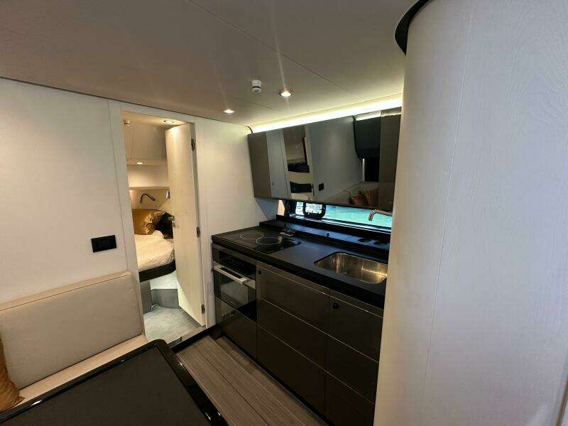 48ft Azimut Yacht For Sale