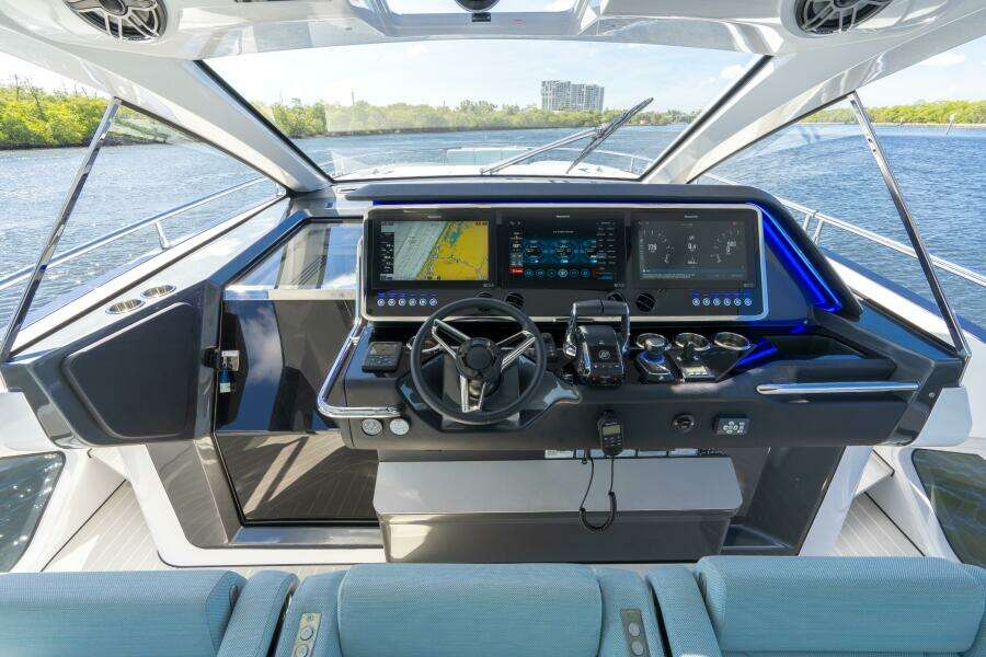 48ft Azimut Yacht For Sale