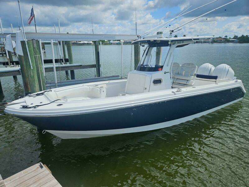 26ft Edgewater Yacht For Sale