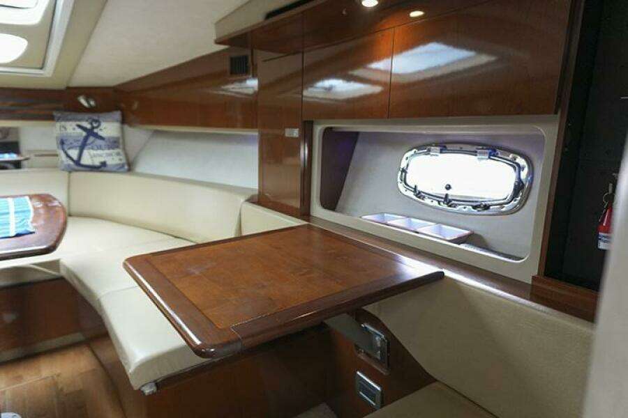 31ft Sea Ray Yacht For Sale
