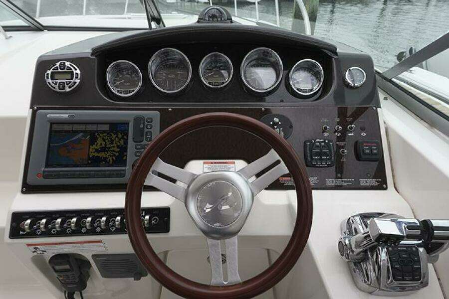 31ft Sea Ray Yacht For Sale