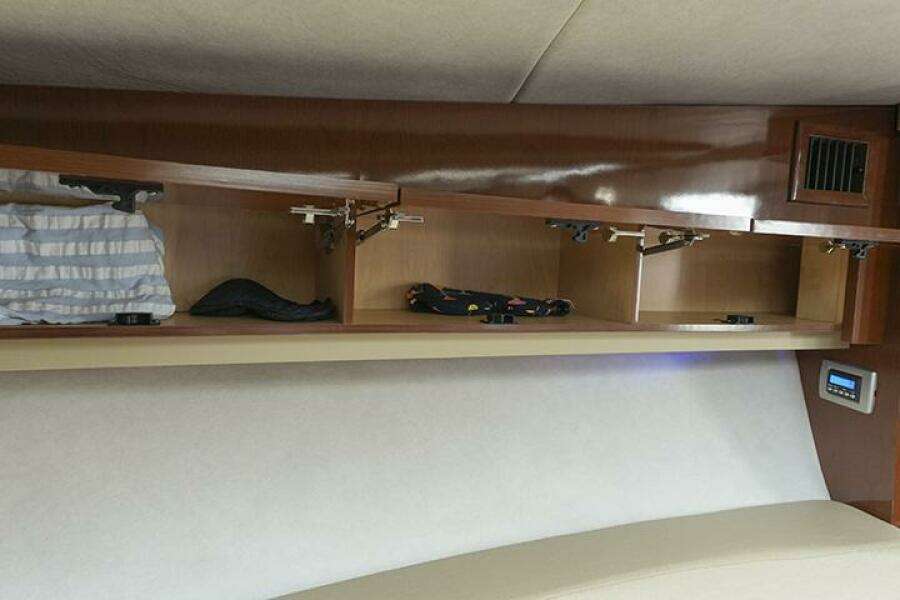 31ft Sea Ray Yacht For Sale