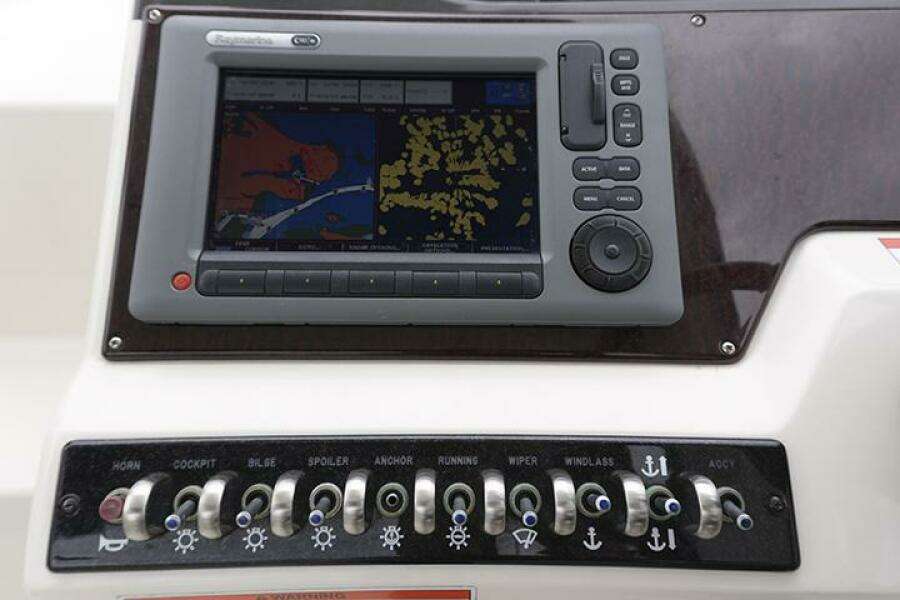 31ft Sea Ray Yacht For Sale