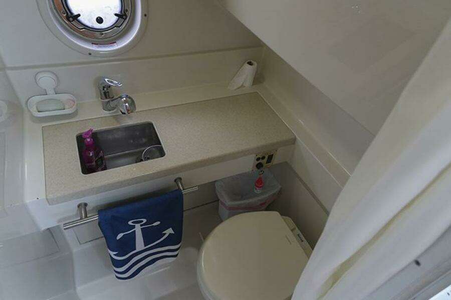 31ft Sea Ray Yacht For Sale
