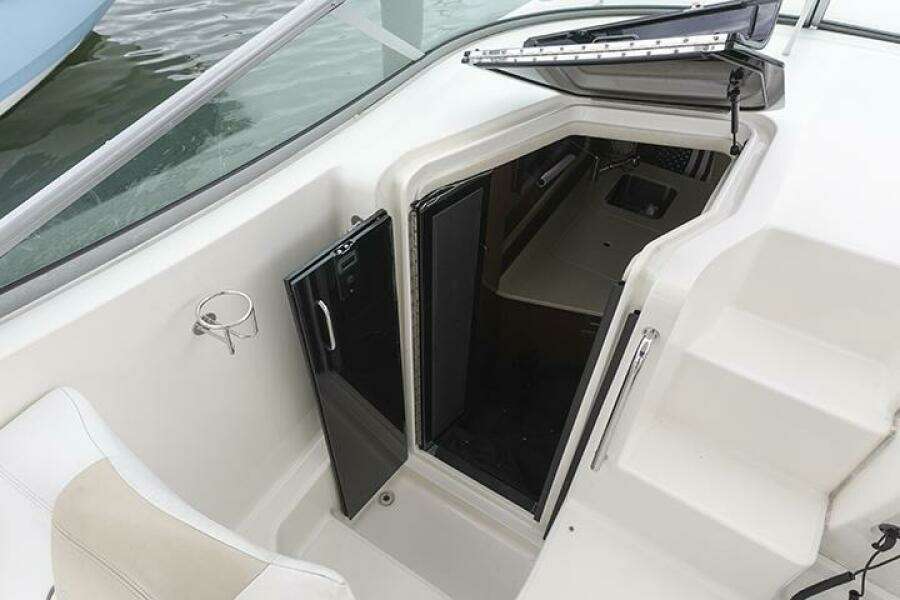 31ft Sea Ray Yacht For Sale