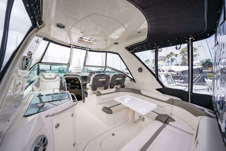 Memory Maker 34ft Monterey Yacht For Sale