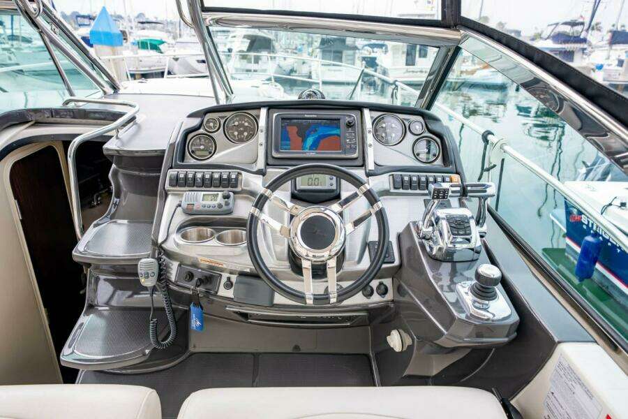 Memory Maker 34ft Monterey Yacht For Sale