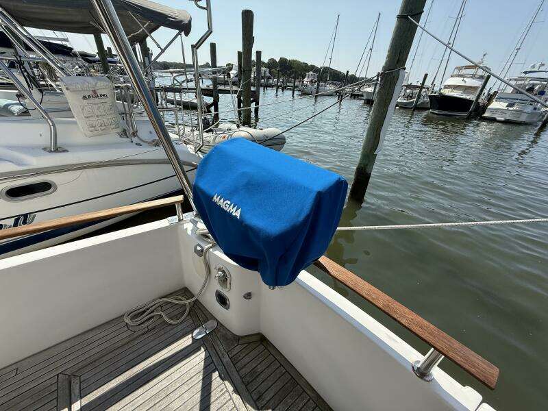 All At Sea 42ft Beneteau Yacht For Sale