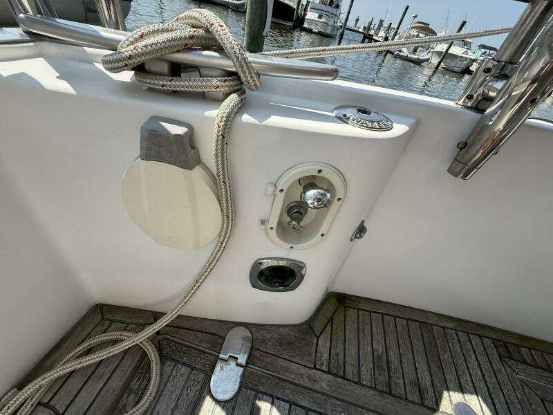 All At Sea 42ft Beneteau Yacht For Sale