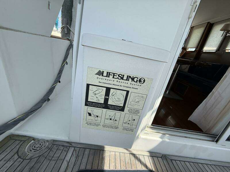 All At Sea 42ft Beneteau Yacht For Sale