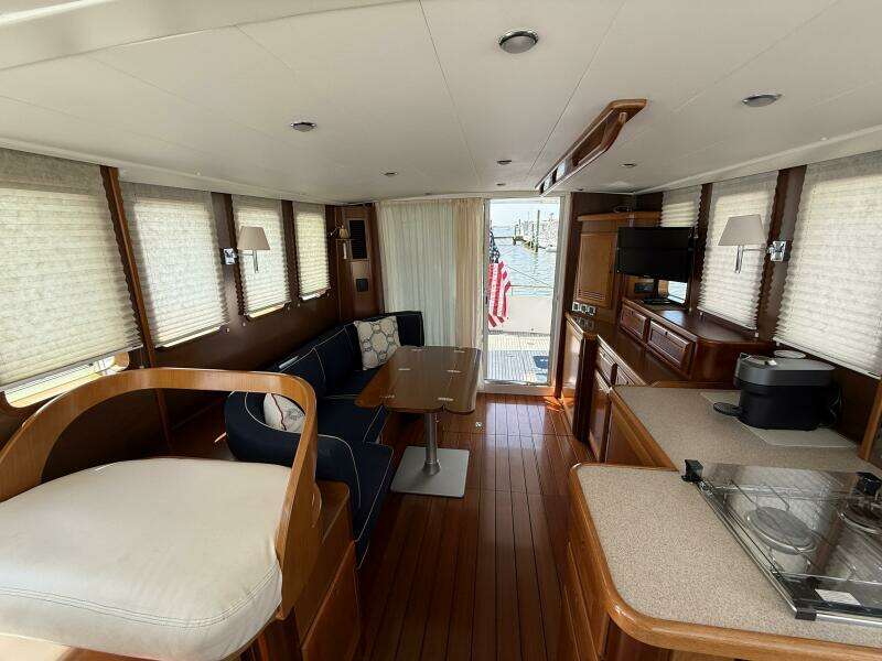 All At Sea 42ft Beneteau Yacht For Sale