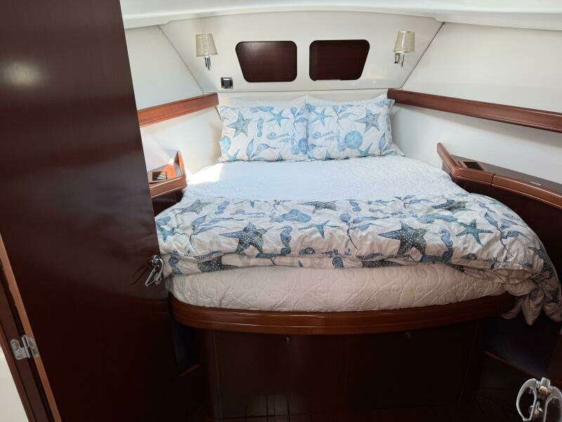 All At Sea 42ft Beneteau Yacht For Sale