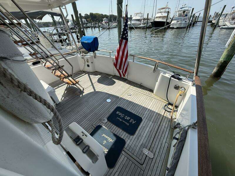 All At Sea 42ft Beneteau Yacht For Sale