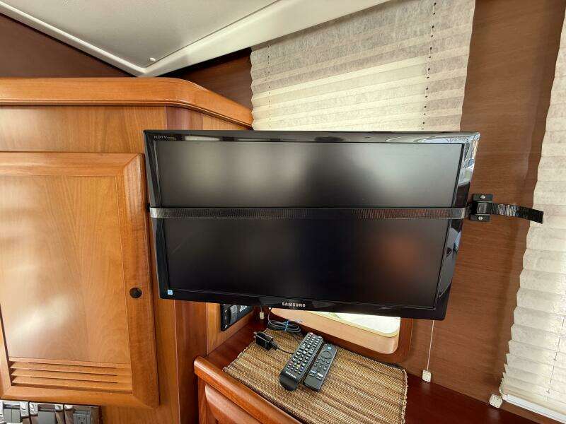All At Sea 42ft Beneteau Yacht For Sale