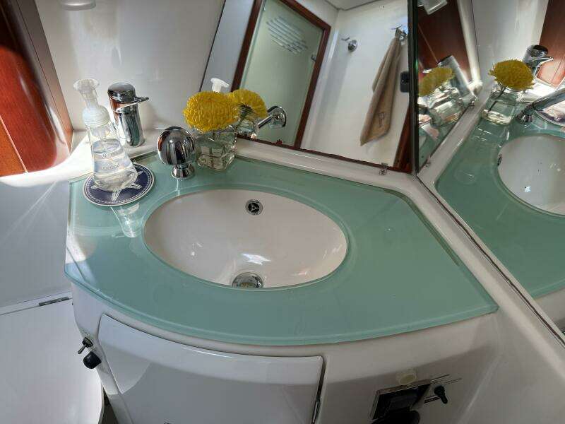 All At Sea 42ft Beneteau Yacht For Sale