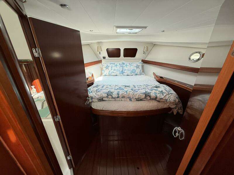 All At Sea 42ft Beneteau Yacht For Sale