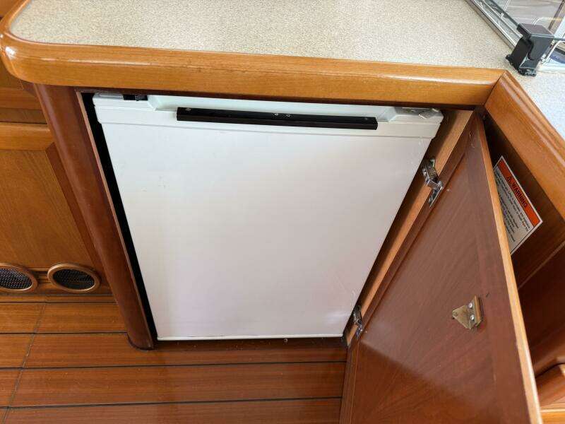 All At Sea 42ft Beneteau Yacht For Sale