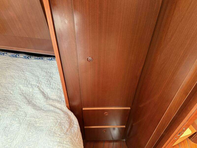 All At Sea 42ft Beneteau Yacht For Sale