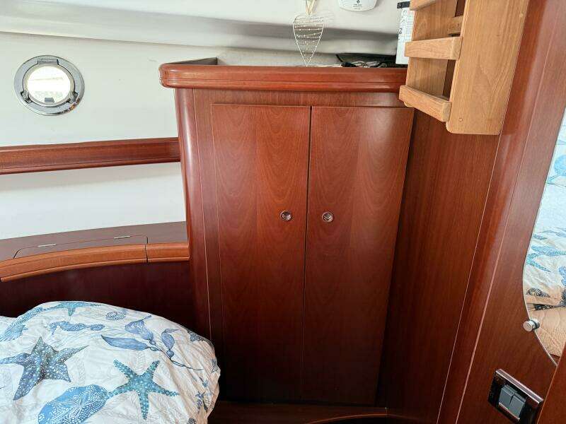 All At Sea 42ft Beneteau Yacht For Sale