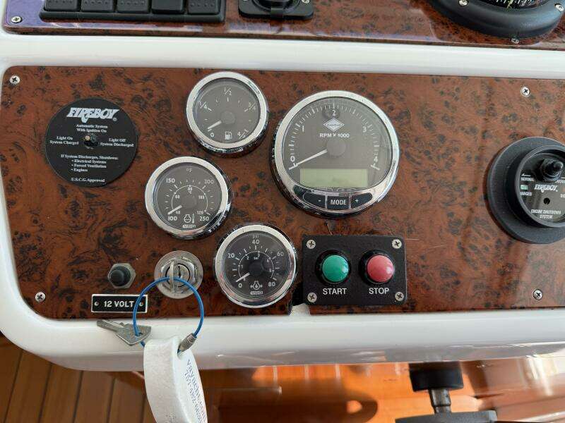 All At Sea 42ft Beneteau Yacht For Sale