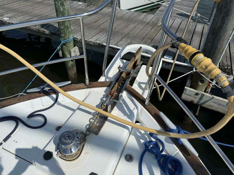 All At Sea 42ft Beneteau Yacht For Sale