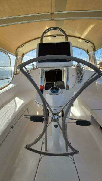 Ceiba 42ft Hunter Yacht For Sale