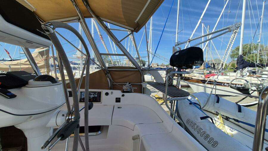 Ceiba 42ft Hunter Yacht For Sale