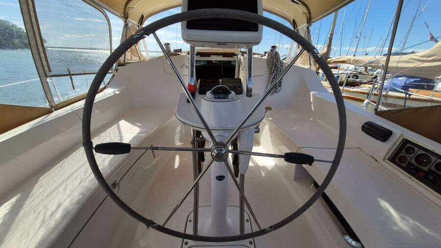 Ceiba 42ft Hunter Yacht For Sale
