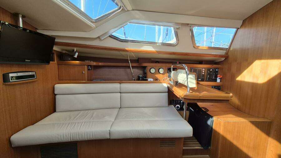Ceiba 42ft Hunter Yacht For Sale
