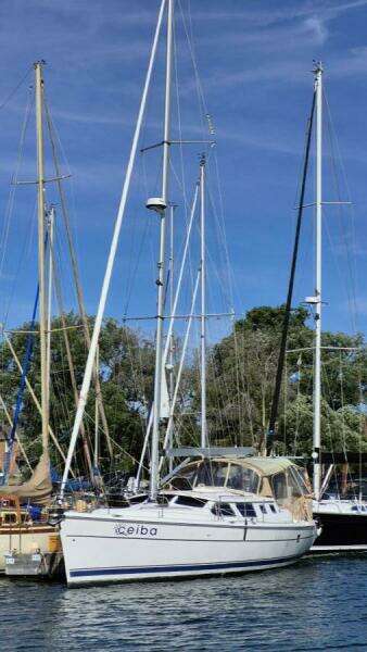 Ceiba 42ft Hunter Yacht For Sale