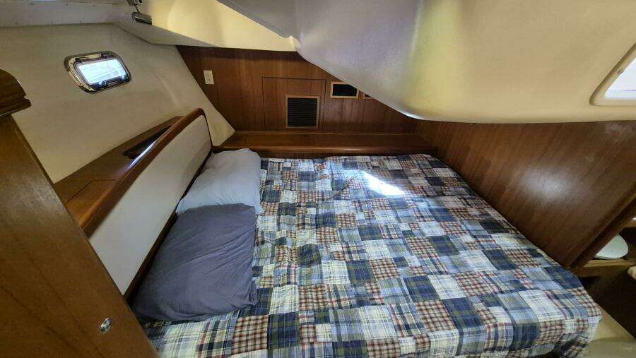 Ceiba 42ft Hunter Yacht For Sale