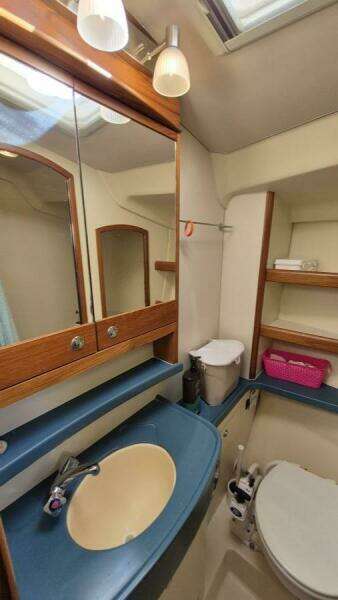 Ceiba 42ft Hunter Yacht For Sale