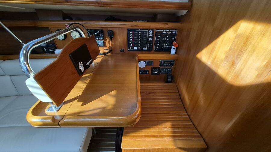 Ceiba 42ft Hunter Yacht For Sale