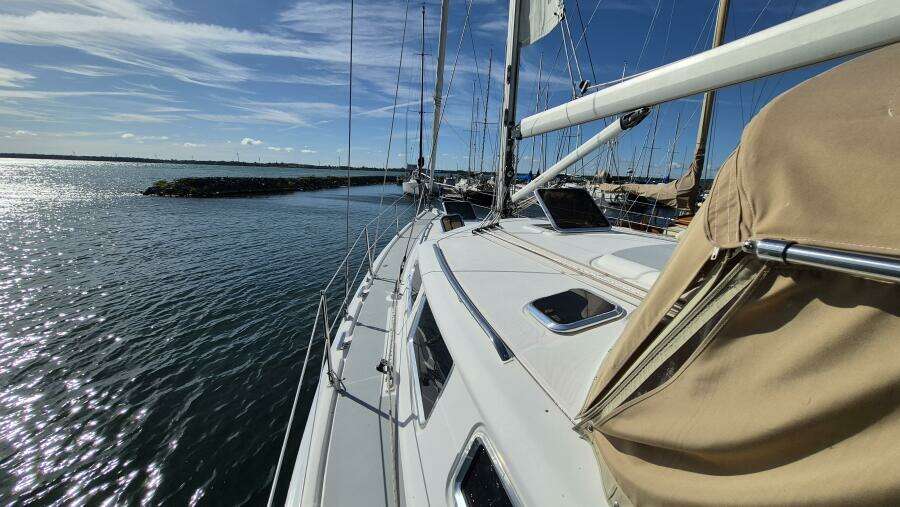 Ceiba 42ft Hunter Yacht For Sale
