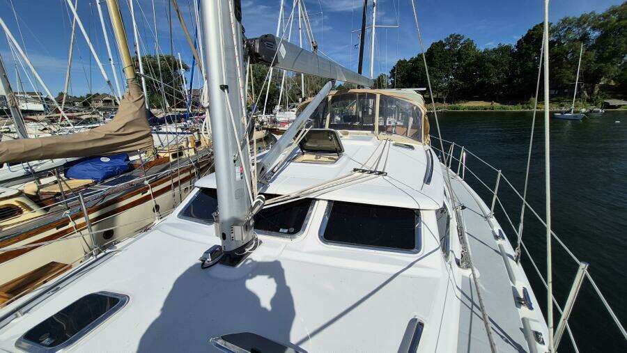 Ceiba 42ft Hunter Yacht For Sale