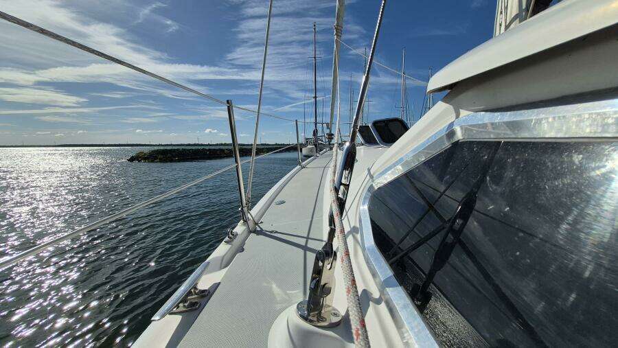 Ceiba 42ft Hunter Yacht For Sale