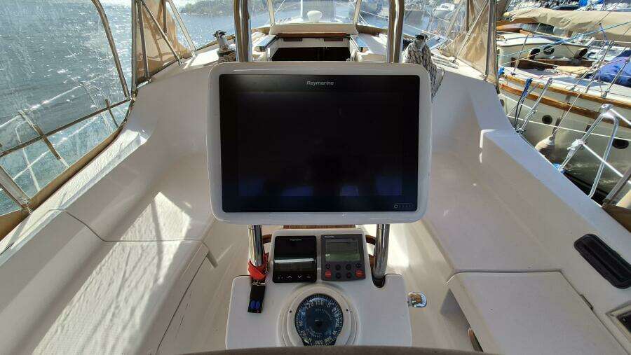 Ceiba 42ft Hunter Yacht For Sale