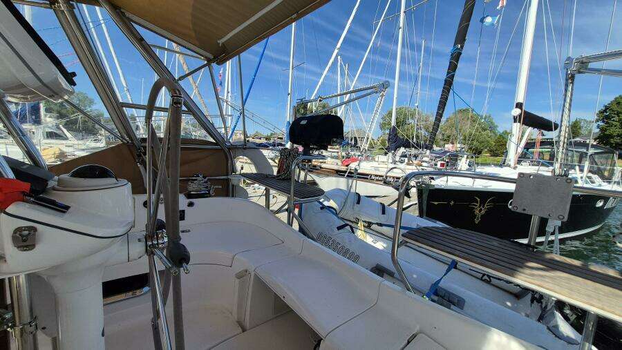 Ceiba 42ft Hunter Yacht For Sale