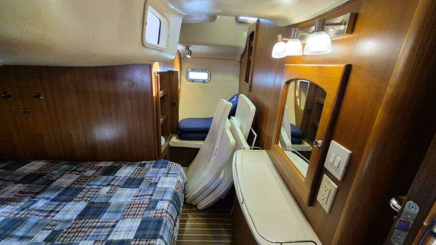 Ceiba 42ft Hunter Yacht For Sale