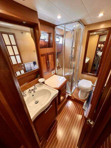 51ft Mochi Craft Yacht For Sale