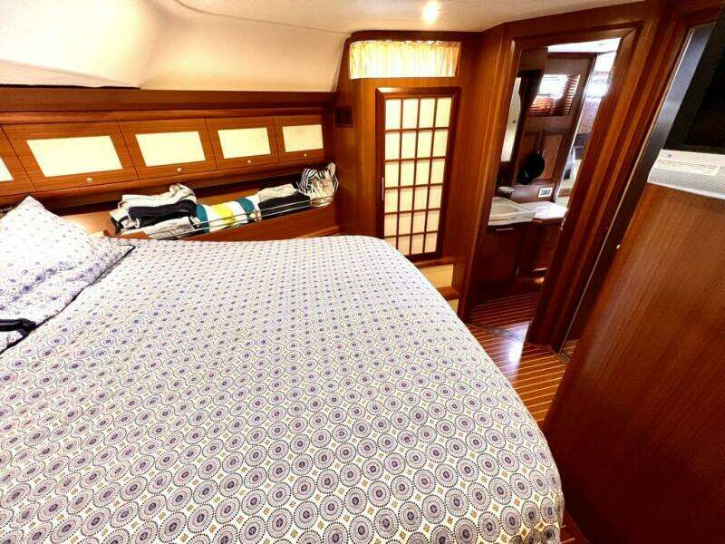 51ft Mochi Craft Yacht For Sale