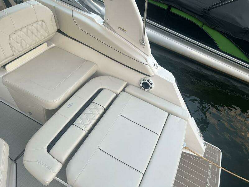 26ft Regal Yacht For Sale