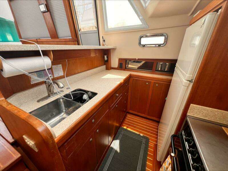 Kumbaya 43ft Mainship Yacht For Sale