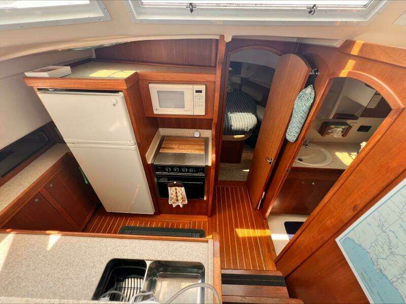 Kumbaya 43ft Mainship Yacht For Sale