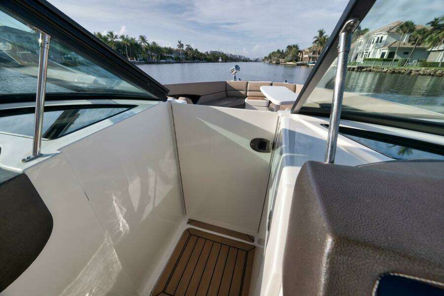 35ft Sea Ray Yacht For Sale