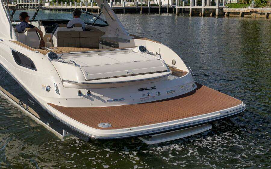 35ft Sea Ray Yacht For Sale