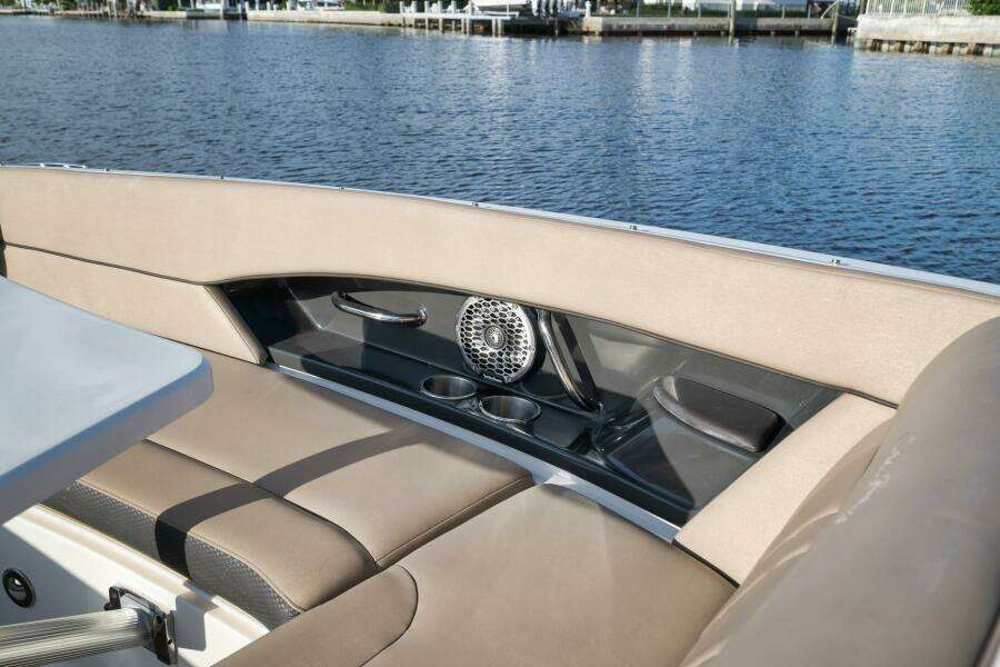 35ft Sea Ray Yacht For Sale
