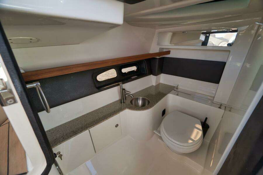 35ft Sea Ray Yacht For Sale