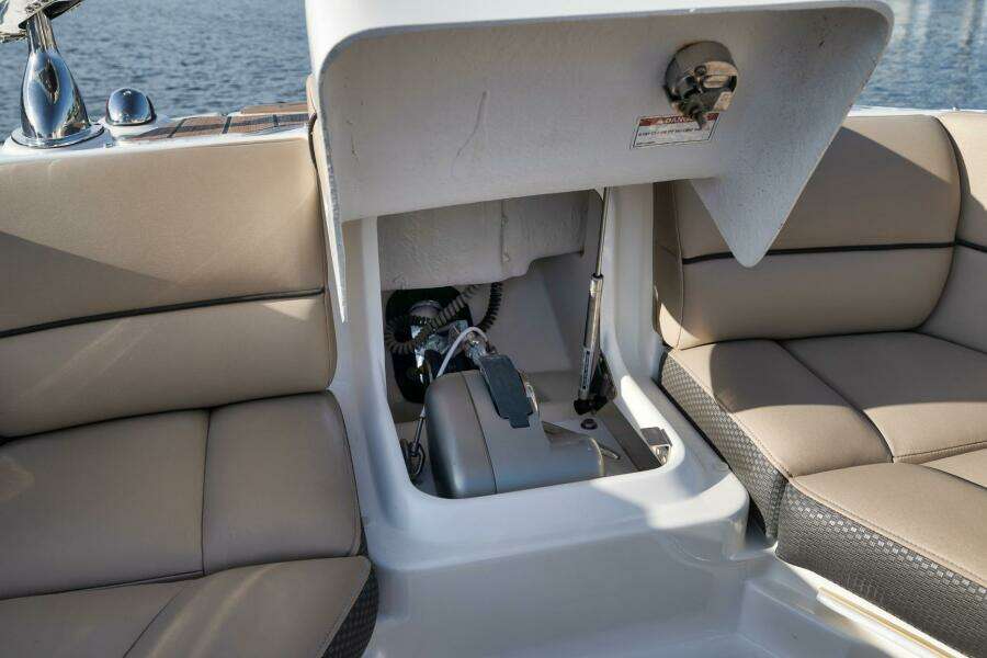 35ft Sea Ray Yacht For Sale