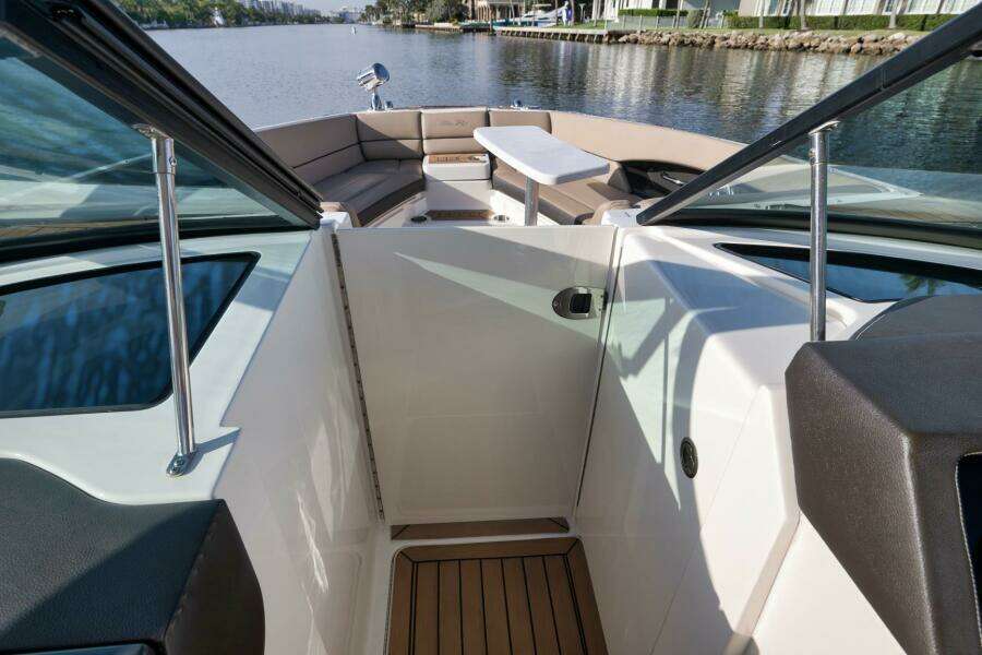 35ft Sea Ray Yacht For Sale